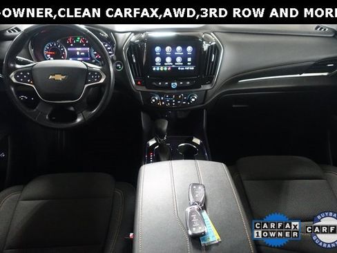 Used 2021 Chevrolet Traverse LT image 2