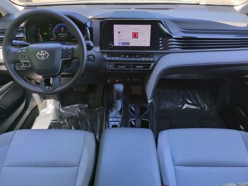 Used 2025 Toyota Camry LE w/ Convenience Package FWD image 14