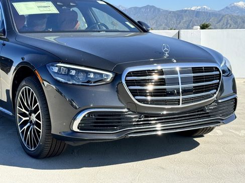 New 2024 Mercedes-Benz S 580 4MATIC Sedan image 3