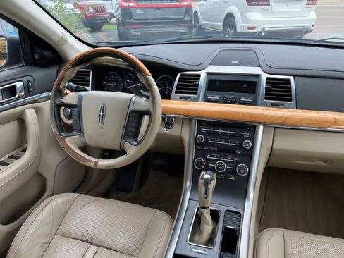 Used 2011 Lincoln MKS image 14