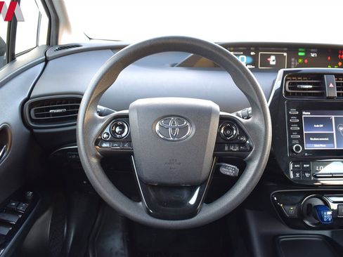 Used 2021 Toyota Prius LE image 14