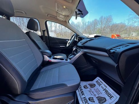 Used 2015 Ford Escape SE image 12