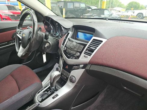 Used 2013 Chevrolet Cruze LT w/ RS Package image 52