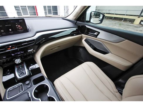 Used 2023 Acura MDX FWD image 12