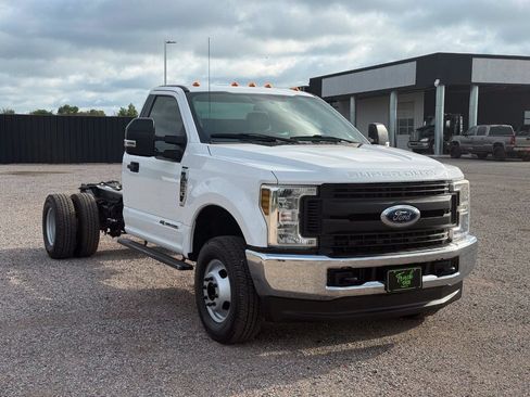 Used 2019 Ford F350 XL w/ XL Value Package AWD/4WD image 3