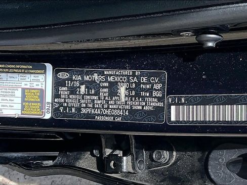 Used 2017 Kia Forte LX image 33