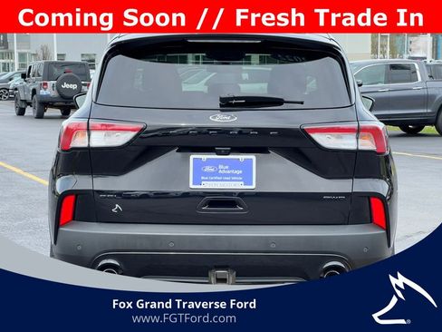 Certified 2022 Ford Escape SEL w/ SEL Stealth AWD Package image 38