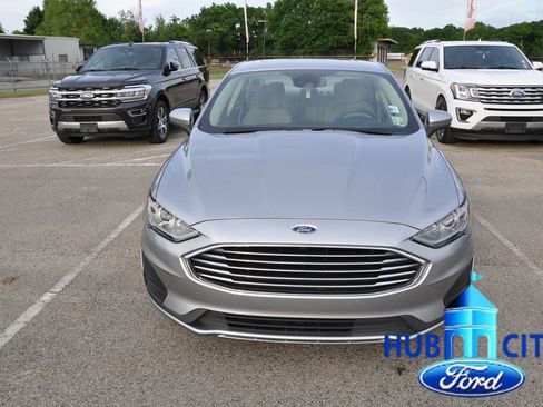 Used 2020 Ford Fusion SE AWD/4WD image 8
