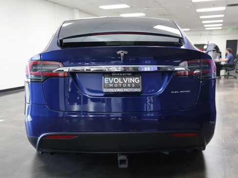 Used 2020 Tesla Model X AWD/4WD image 8