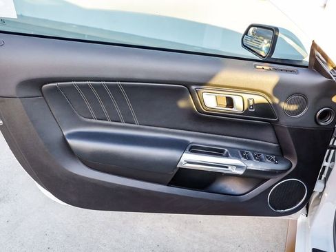 Used 2020 Ford Mustang Premium image 22
