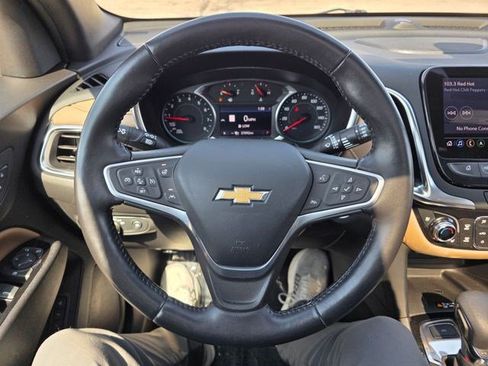 Used 2022 Chevrolet Equinox Premier AWD/4WD image 25
