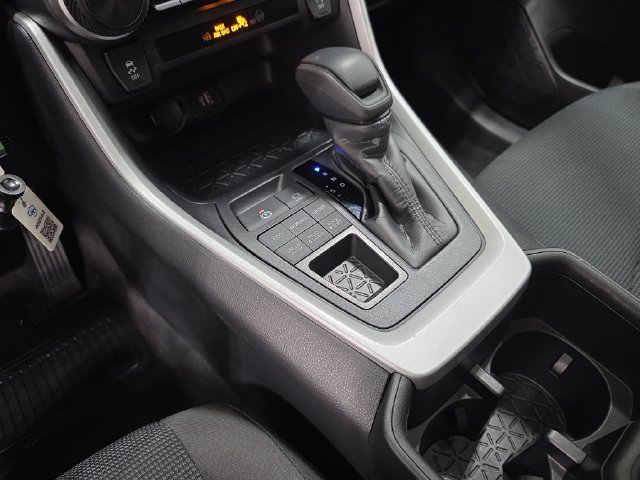 Certified 2025 Toyota RAV4 LE AWD/4WD image 22