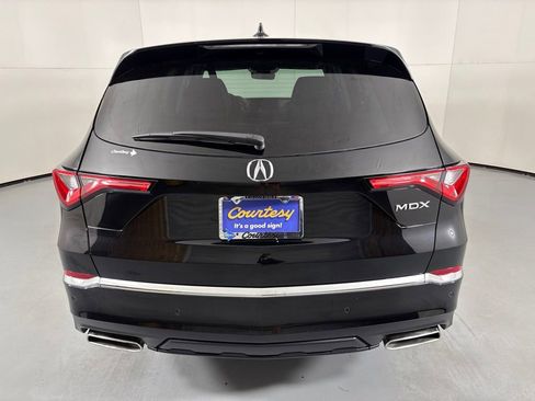 Used 2024 Acura MDX FWD w/ Technology Package image 7