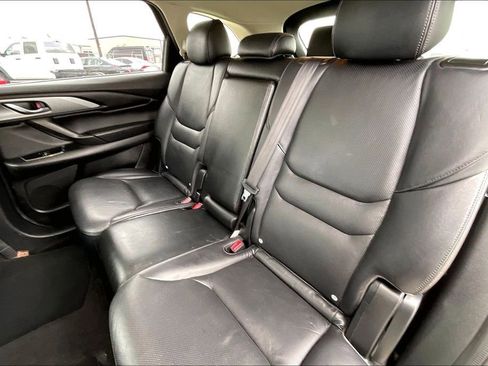 Used 2018 MAZDA CX-9 Touring image 19
