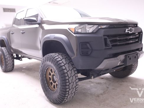 Used 2023 Chevrolet Colorado Trail Boss w/ Technology Package image 7