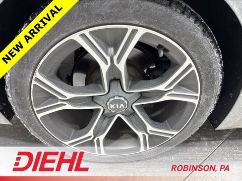 Used 2021 Kia Stinger GT-Line w/ Sun & Sound Package image 8