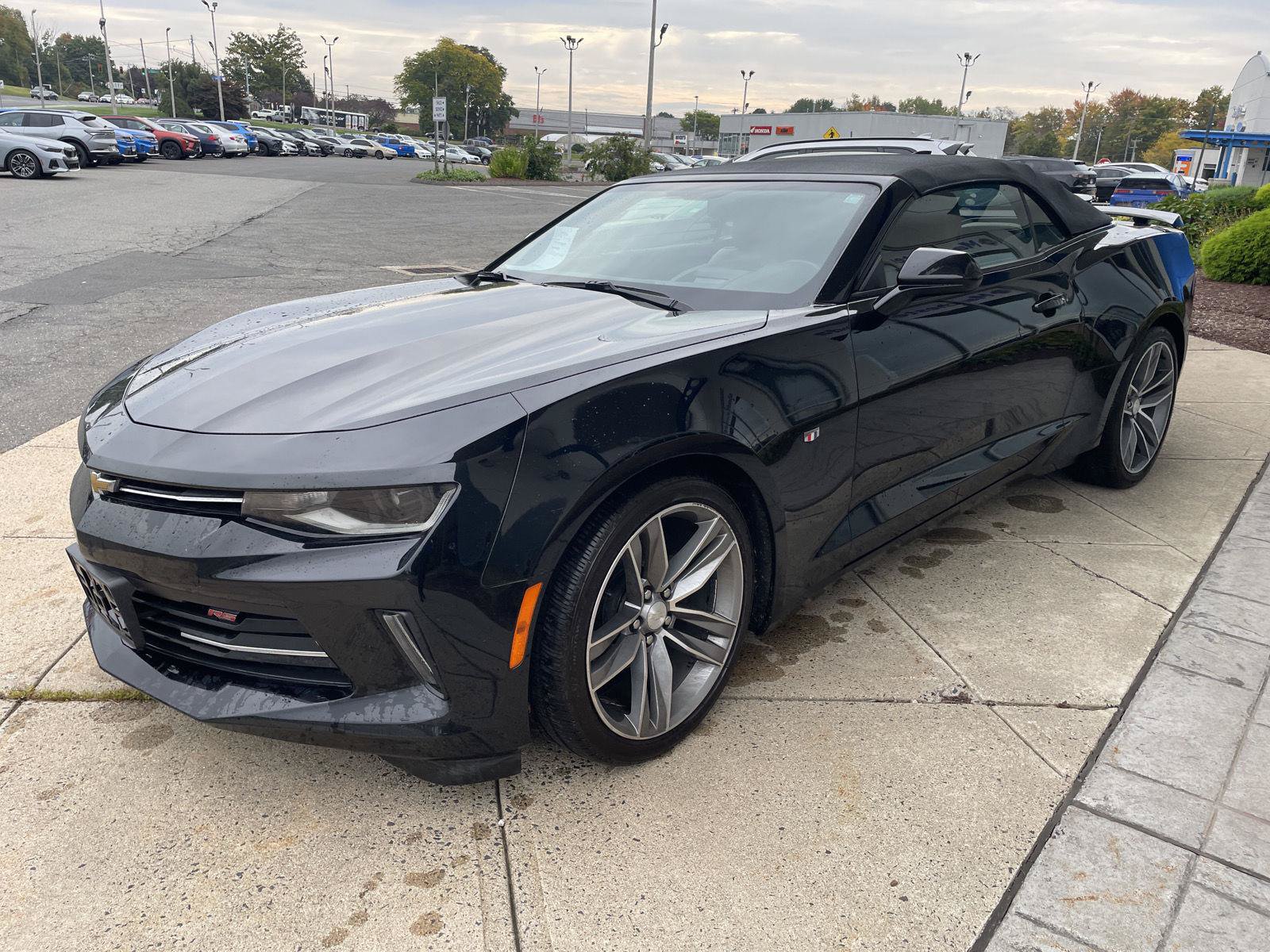 Used 2016 Chevrolet Camaro LT RWD image 3