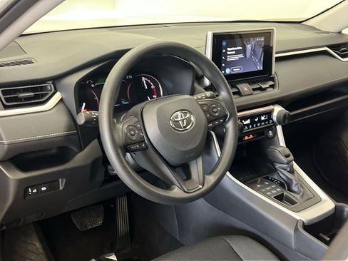 Used 2024 Toyota RAV4 LE AWD/4WD image 15