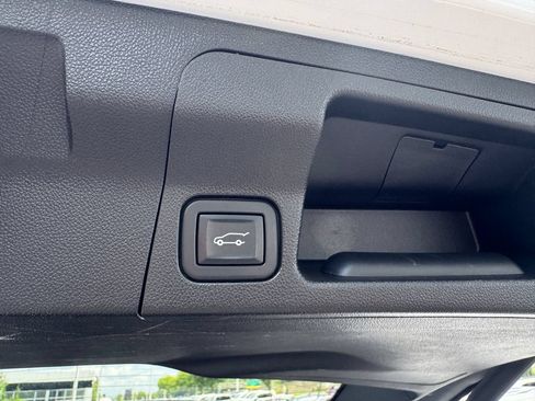 Used 2020 GMC Acadia SLE w/ Driver Convenience Package AWD/4WD image 34