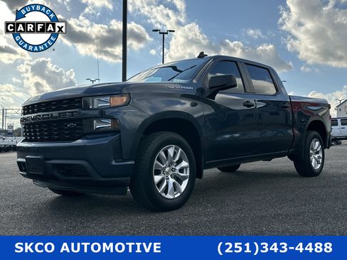 Used 2021 Chevrolet Silverado 1500 Custom image 1