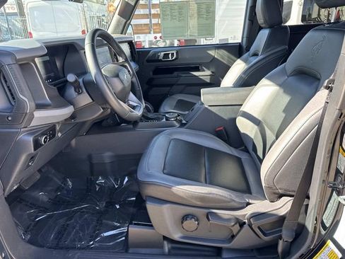 Used 2024 Ford Bronco Big Bend image 11