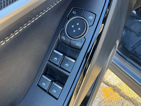 Used 2021 Ford Explorer ST image 18