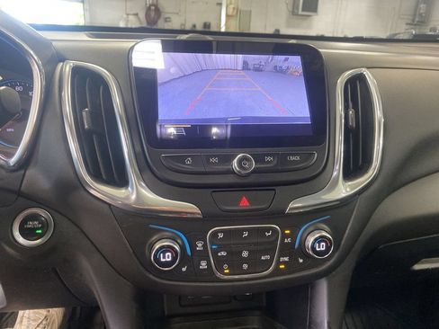 Used 2019 Chevrolet Equinox LT FWD image 19