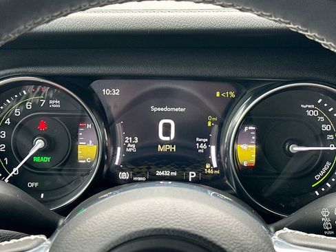 Used 2023 Jeep Wrangler Sahara image 25