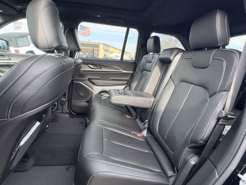 New 2026 Jeep Grand Cherokee Limited w/ Limited Altitude Package image 15