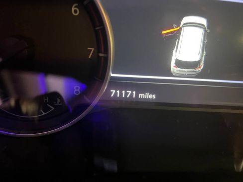 Used 2023 Nissan Rogue SV w/ SV Premium B Package image 10