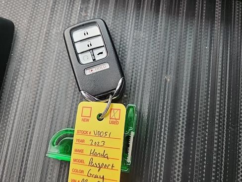 Used 2023 Honda Passport EX-L image 25