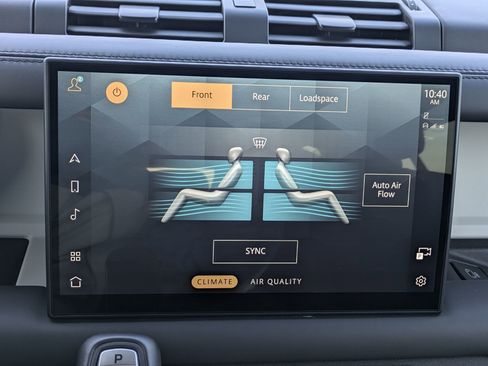 Certified 2025 Land Rover Defender 110 X-Dynamic SE image 13