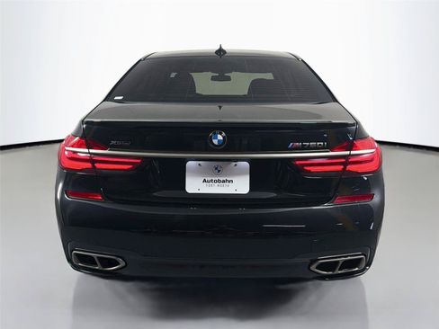Used 2018 BMW M760i xDrive AWD/4WD image 7