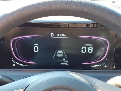 Used 2025 Kia Seltos LX AWD/4WD image 24