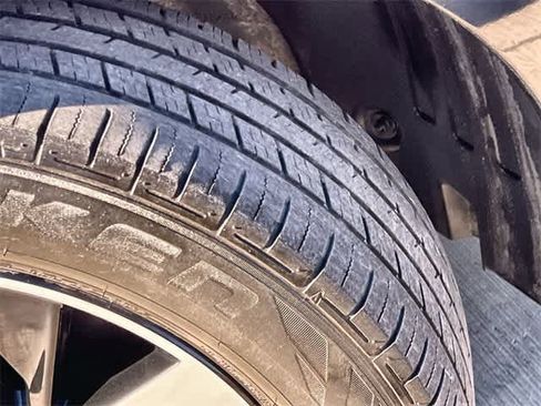 Used 2023 Kia Sorento S image 23