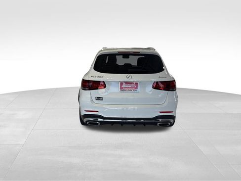 Used 2022 Mercedes-Benz GLC 300 4MATIC image 4