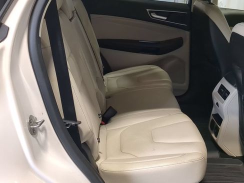 Used 2018 Ford Edge Titanium w/ Equipment Group 301A AWD/4WD image 24