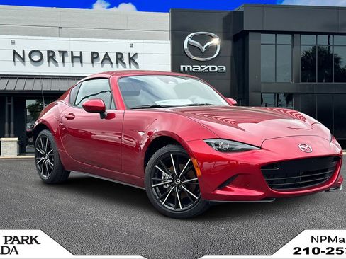 New 2026 MAZDA MX-5 Miata RF Grand Touring RWD image 1
