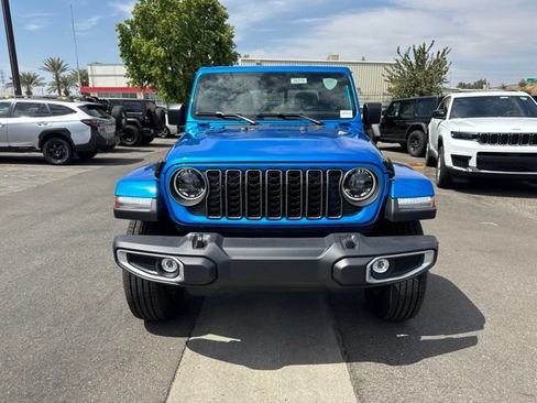 New 2026 Jeep Gladiator Sport AWD/4WD image 9