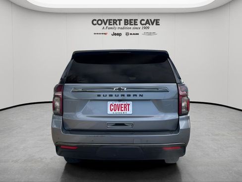 Used 2022 Chevrolet Suburban Z71 image 8