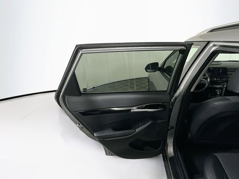 Used 2025 Kia Seltos S image 26