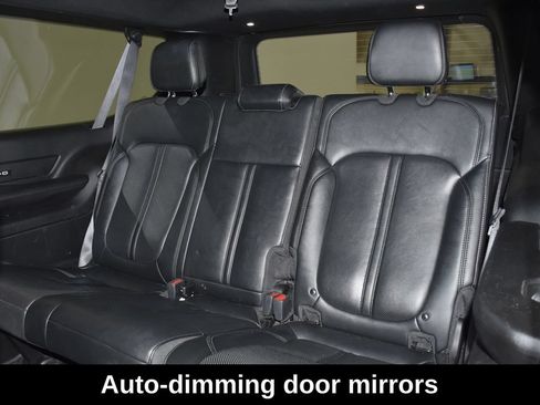 Used 2024 Jeep Wagoneer L Series II w/ Flexible Seating Group AWD/4WD image 27