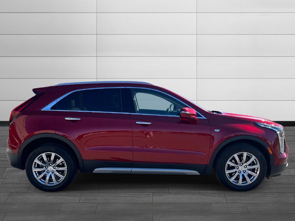 Used 2023 Cadillac XT4 Premium Luxury FWD image 6