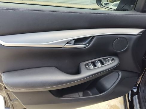 Used 2022 INFINITI QX50 Luxe FWD image 19