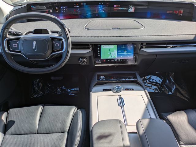 New 2026 Lincoln Navigator Premiere AWD/4WD image 15