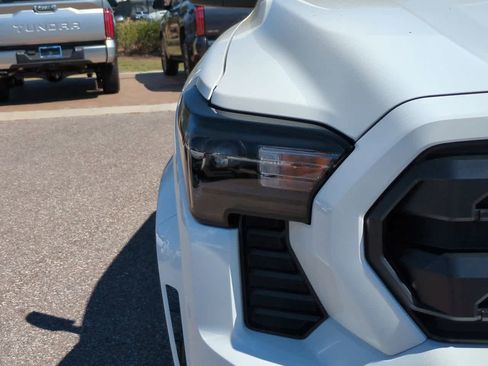 Certified 2026 Toyota Tacoma SR5 RWD image 10