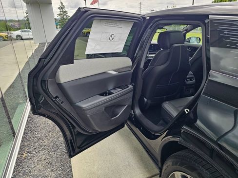 New 2026 Cadillac Optiq Luxury 2 AWD/4WD image 15