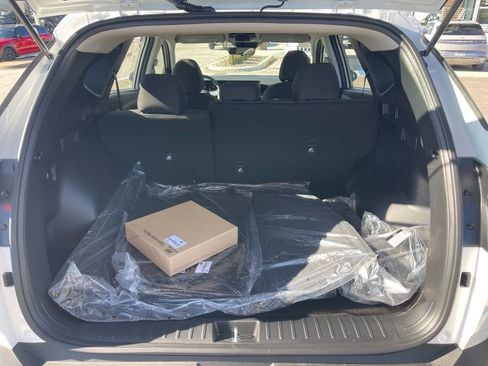 New 2026 Hyundai Tucson SE image 11