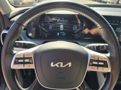 Used 2023 Kia Telluride S image 28