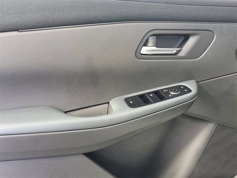 New 2026 Nissan Leaf SV+ w/ Floor Mat Package (SV+) FWD image 12